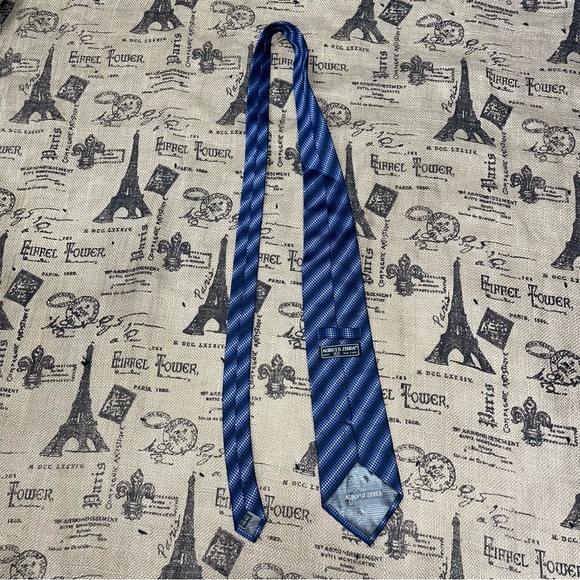Alberto Zerra Blue/White Print Silk Tie One Size 

Excellent Condition - Picture 5 of 10